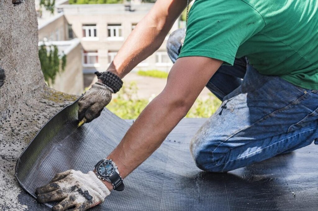 Kto wykonuje hydroizolacje balkonów i tarasów?