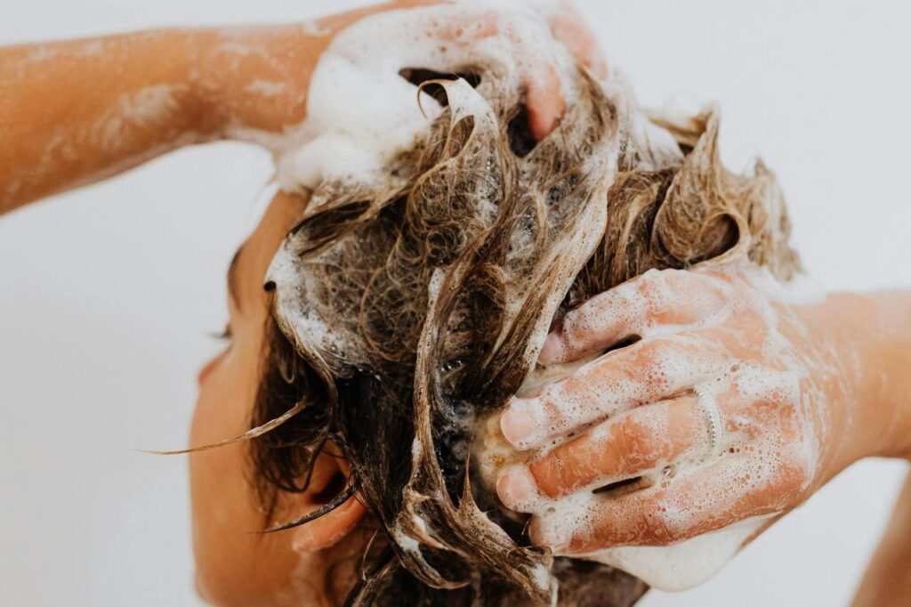 Jak dobrać szampon do włosów?