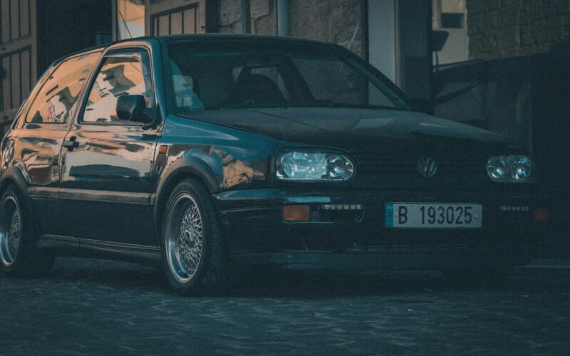 Naprawa skrzyni biegów Volkswagen Caddy – kiedy regeneracja, a kiedy konieczna jest wymiana?